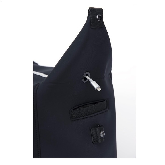 Motile NWT Sport Carryall&Wireless battery system - Picture 6 of 6